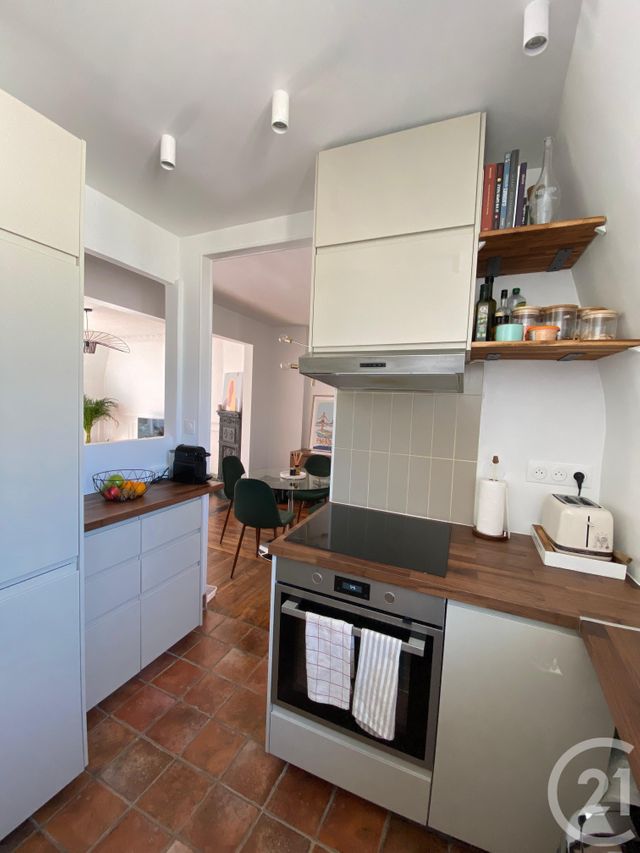 Appartement F2 à vendre - 2 pièces - 44.69 m2 - PARIS - 75018 - ILE-DE-FRANCE - Century 21 Joffrin Immobilier