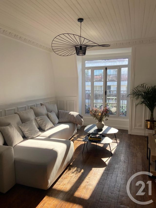 Appartement F2 à vendre - 2 pièces - 44.69 m2 - PARIS - 75018 - ILE-DE-FRANCE - Century 21 Joffrin Immobilier