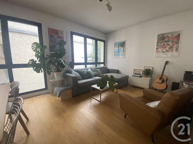 Appartement F2 à louer - 2 pièces - 49.15 m2 - PARIS - 75018 - ILE-DE-FRANCE - Century 21 Joffrin Immobilier
