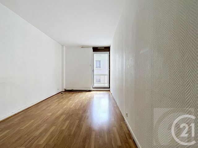 Appartement F2 à vendre - 2 pièces - 55.08 m2 - PARIS - 75018 - ILE-DE-FRANCE - Century 21 Joffrin Immobilier