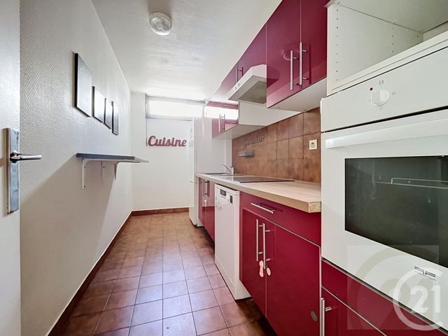 Appartement F2 à vendre - 2 pièces - 55.08 m2 - PARIS - 75018 - ILE-DE-FRANCE - Century 21 Joffrin Immobilier