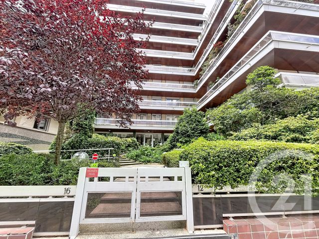 Appartement F2 à vendre - 2 pièces - 55.08 m2 - PARIS - 75018 - ILE-DE-FRANCE - Century 21 Joffrin Immobilier