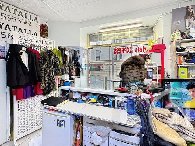 Appartement Local à vendre - 1 pièce - 15.0 m2 - PARIS - 75018 - ILE-DE-FRANCE - Century 21 Joffrin Immobilier