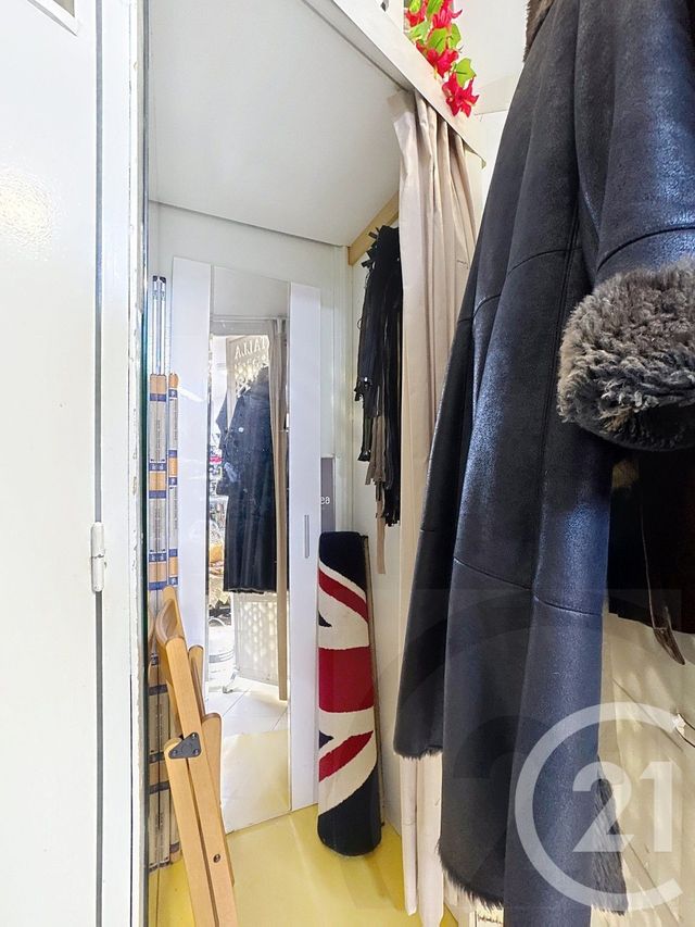 Appartement Local à vendre - 1 pièce - 15.0 m2 - PARIS - 75018 - ILE-DE-FRANCE - Century 21 Joffrin Immobilier