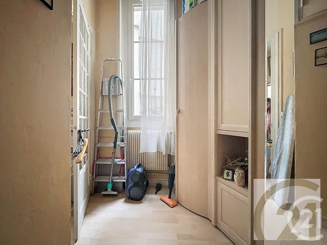 Appartement F3 à vendre - 3 pièces - 34.5 m2 - PARIS - 75018 - ILE-DE-FRANCE - Century 21 Joffrin Immobilier
