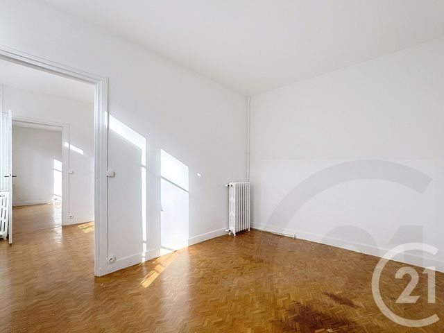 Appartement F3 à vendre - 3 pièces - 47.11 m2 - PARIS - 75018 - ILE-DE-FRANCE - Century 21 Joffrin Immobilier