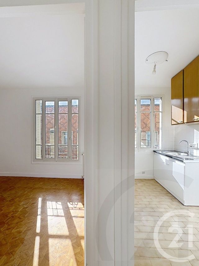 Appartement F3 à vendre - 3 pièces - 47.11 m2 - PARIS - 75018 - ILE-DE-FRANCE - Century 21 Joffrin Immobilier