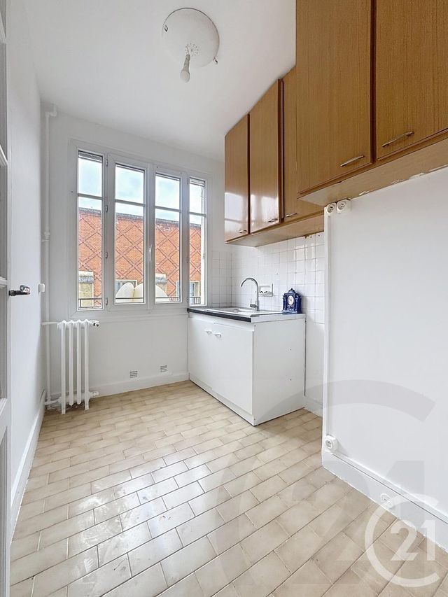 Appartement F3 à vendre - 3 pièces - 47.11 m2 - PARIS - 75018 - ILE-DE-FRANCE - Century 21 Joffrin Immobilier