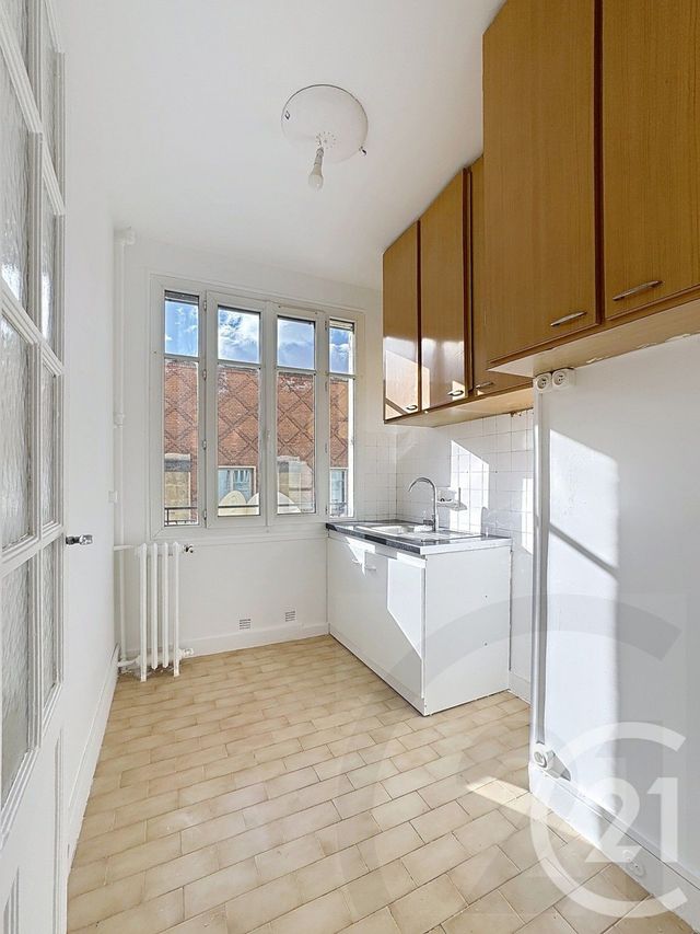 Appartement F3 à vendre - 3 pièces - 47.11 m2 - PARIS - 75018 - ILE-DE-FRANCE - Century 21 Joffrin Immobilier