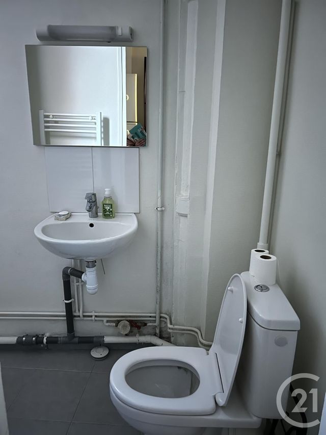 Appartement F1 à louer - 1 pièce - 22.64 m2 - PARIS - 75018 - ILE-DE-FRANCE - Century 21 Joffrin Immobilier