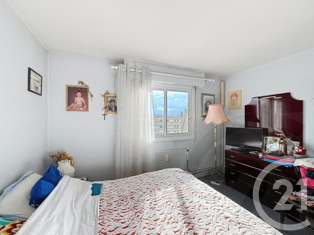 Appartement F2 à vendre - 2 pièces - 49.25 m2 - PARIS - 75018 - ILE-DE-FRANCE - Century 21 Joffrin Immobilier