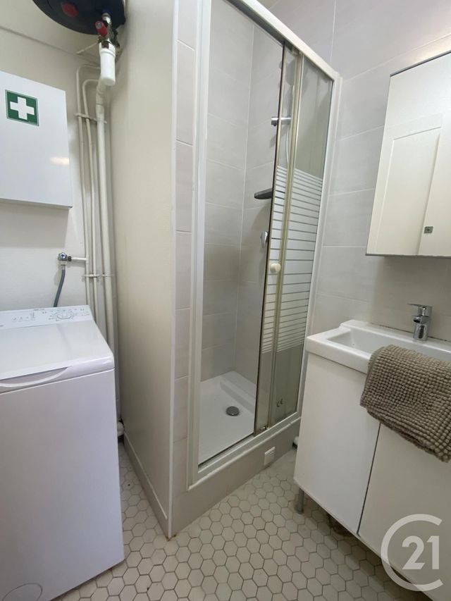 Appartement Studio à louer - 1 pièce - 18.65 m2 - PARIS - 75018 - ILE-DE-FRANCE - Century 21 Joffrin Immobilier