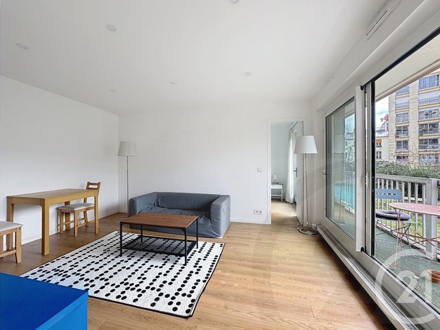 Appartement F2 à vendre - 2 pièces - 34.0 m2 - PARIS - 75018 - ILE-DE-FRANCE - Century 21 Joffrin Immobilier