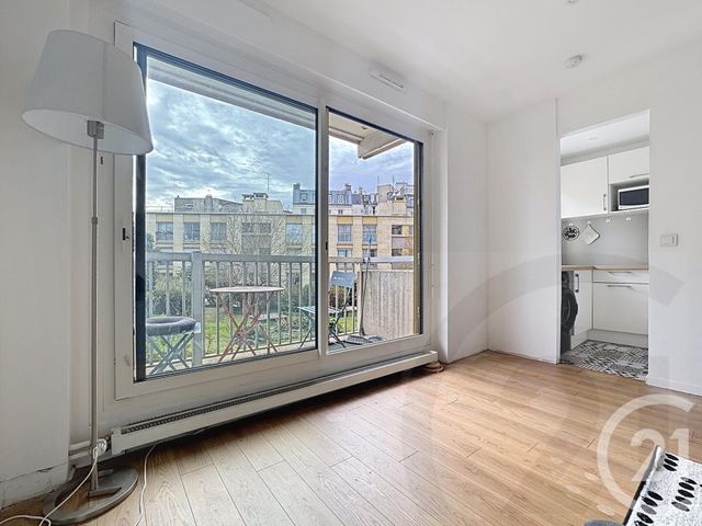 Appartement F2 à vendre - 2 pièces - 34.0 m2 - PARIS - 75018 - ILE-DE-FRANCE - Century 21 Joffrin Immobilier