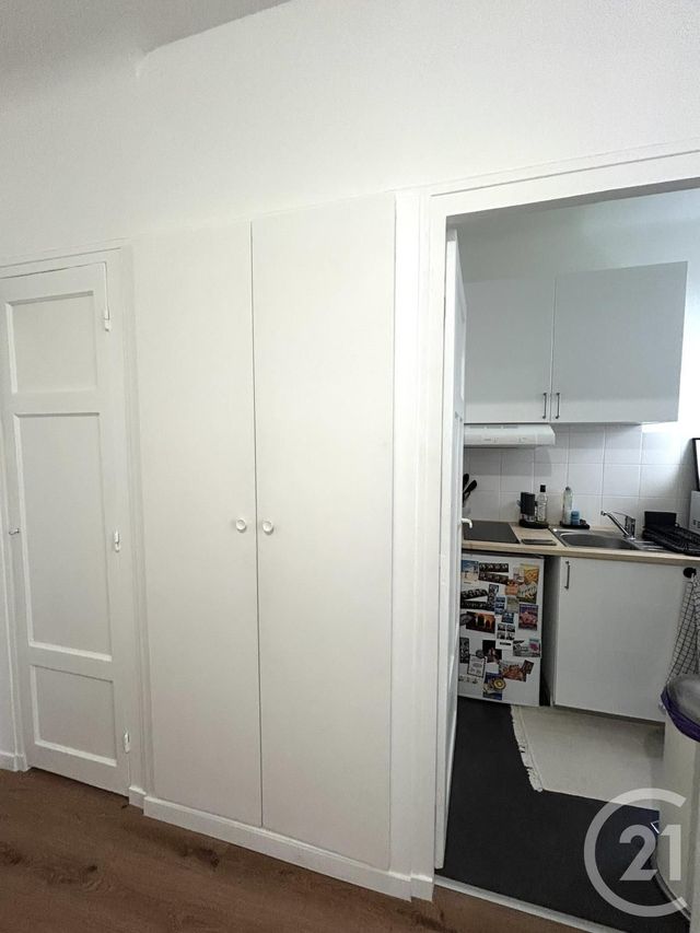 Appartement F1 à louer - 1 pièce - 20.66 m2 - PARIS - 75018 - ILE-DE-FRANCE - Century 21 Joffrin Immobilier