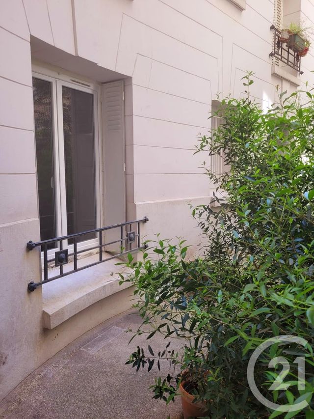 Appartement F1 à louer - 1 pièce - 20.66 m2 - PARIS - 75018 - ILE-DE-FRANCE - Century 21 Joffrin Immobilier