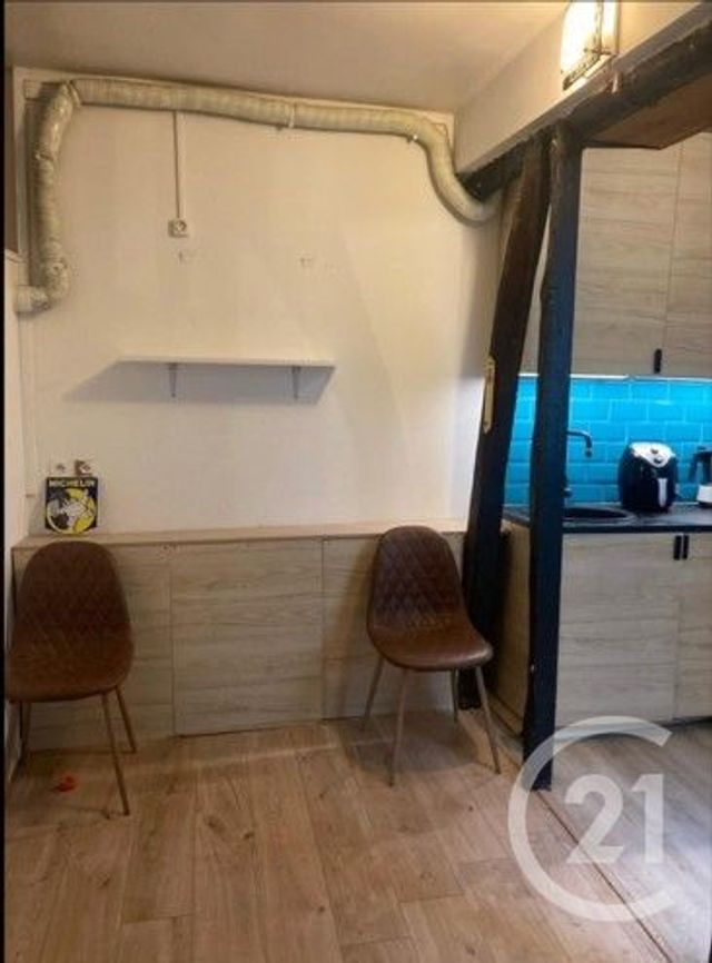 Appartement Studio à vendre - 1 pièce - 24.0 m2 - PARIS - 75018 - ILE-DE-FRANCE - Century 21 Joffrin Immobilier