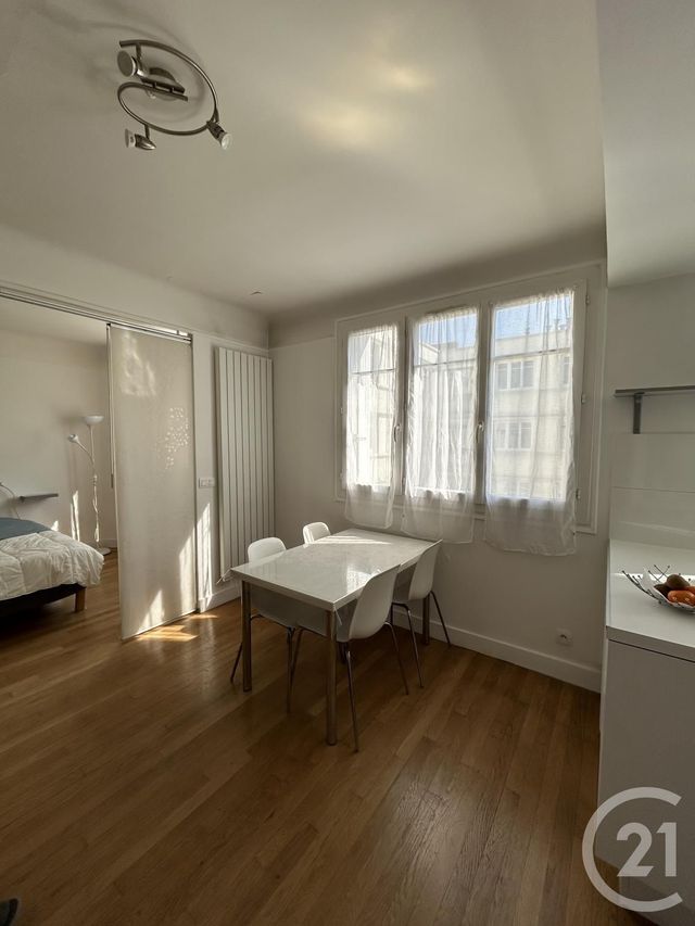 Appartement T2 à louer - 2 pièces - 34.29 m2 - PARIS - 75018 - ILE-DE-FRANCE - Century 21 Joffrin Immobilier