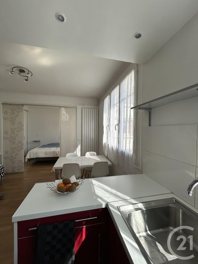 Appartement T2 à louer - 2 pièces - 34.29 m2 - PARIS - 75018 - ILE-DE-FRANCE - Century 21 Joffrin Immobilier