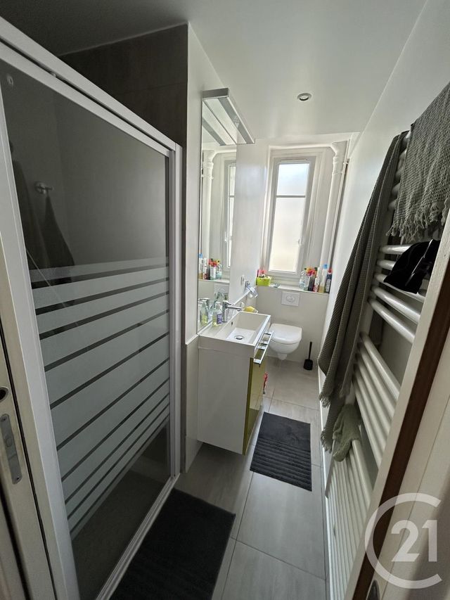 Appartement T2 à louer - 2 pièces - 34.29 m2 - PARIS - 75018 - ILE-DE-FRANCE - Century 21 Joffrin Immobilier