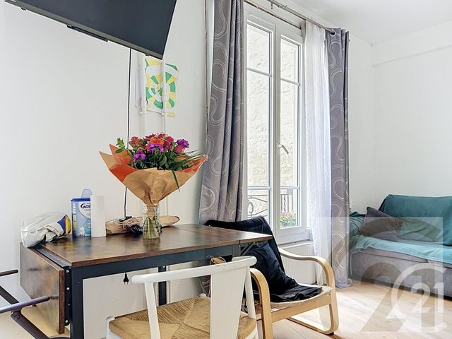 Appartement F2 à vendre - 2 pièces - 40.0 m2 - PARIS - 75018 - ILE-DE-FRANCE - Century 21 Joffrin Immobilier