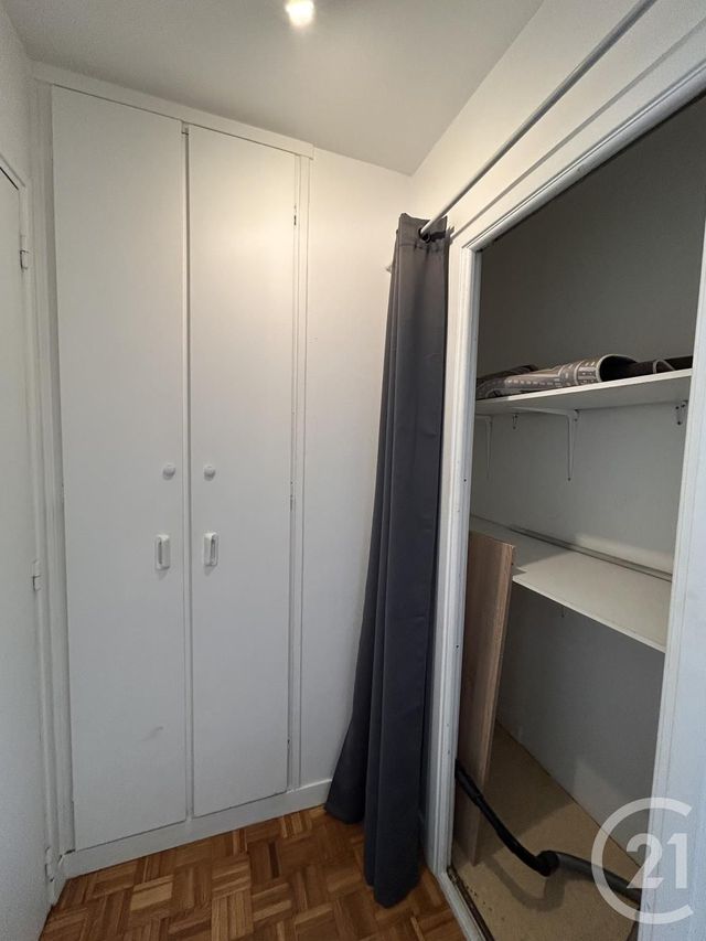 Appartement T2 à louer - 2 pièces - 56.51 m2 - PARIS - 75018 - ILE-DE-FRANCE - Century 21 Joffrin Immobilier