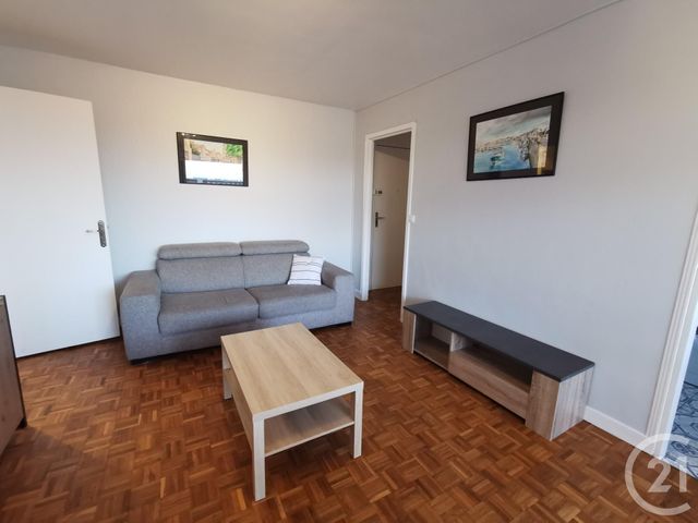 Appartement T2 à louer - 2 pièces - 56.51 m2 - PARIS - 75018 - ILE-DE-FRANCE - Century 21 Joffrin Immobilier