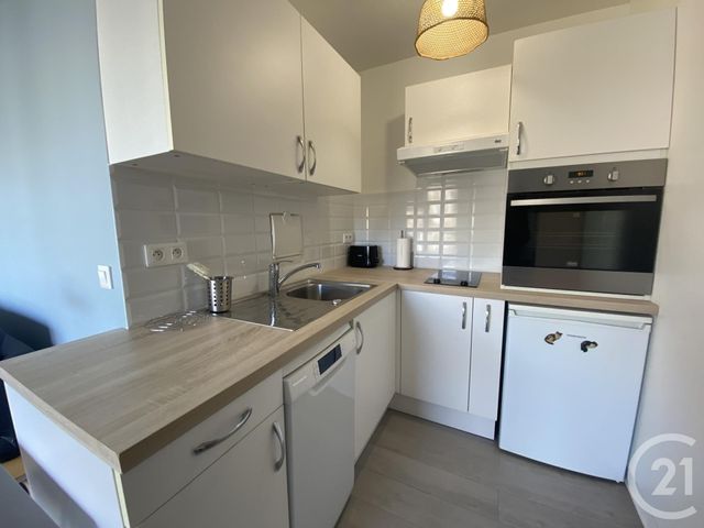 Appartement Studio à louer - 1 pièce - 26.05 m2 - PARIS - 75018 - ILE-DE-FRANCE - Century 21 Joffrin Immobilier