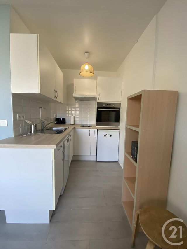 Appartement Studio à louer - 1 pièce - 26.05 m2 - PARIS - 75018 - ILE-DE-FRANCE - Century 21 Joffrin Immobilier