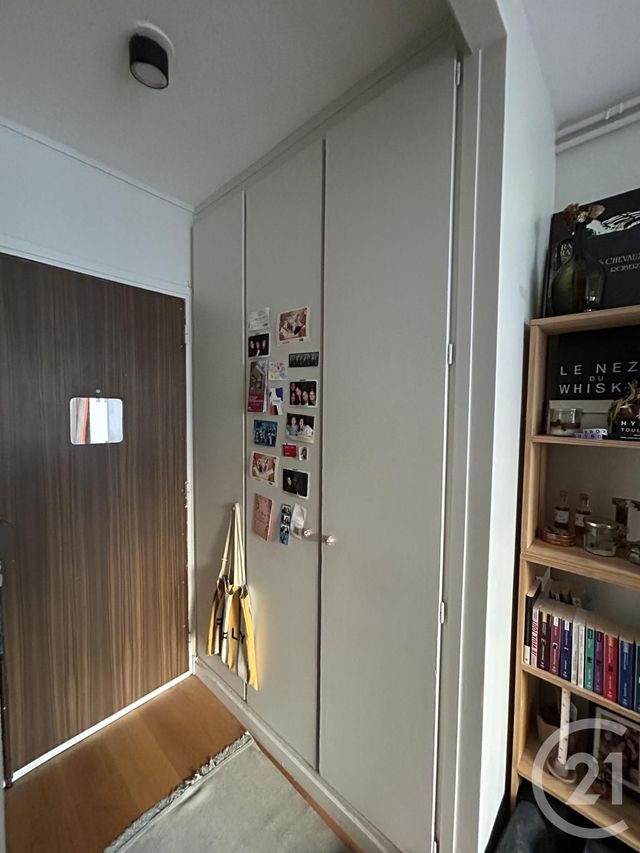 Appartement Studio à louer - 1 pièce - 18.85 m2 - PARIS - 75018 - ILE-DE-FRANCE - Century 21 Joffrin Immobilier