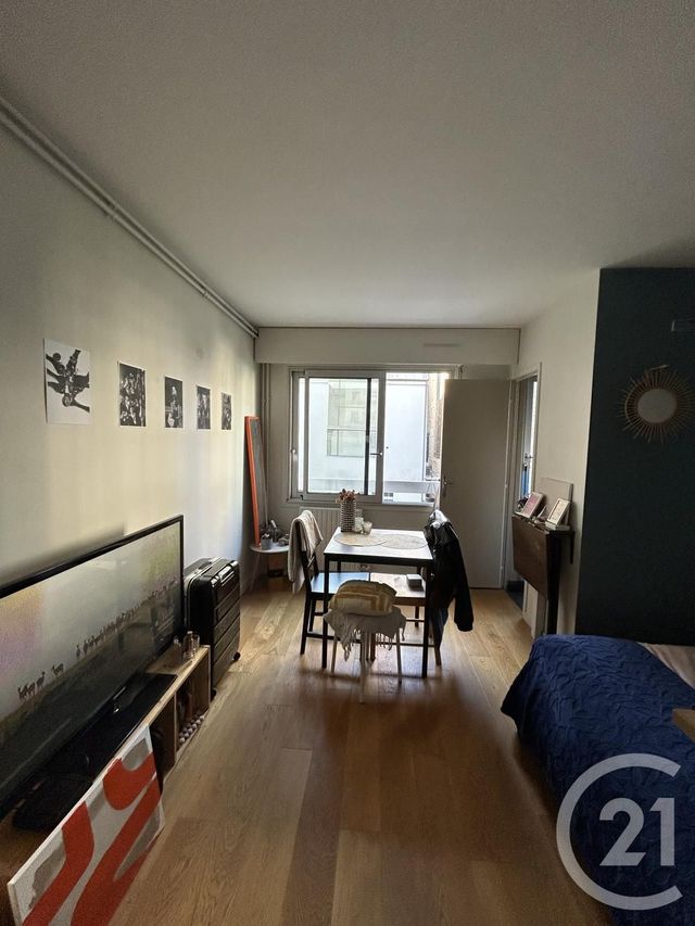 Appartement Studio à louer - 1 pièce - 18.85 m2 - PARIS - 75018 - ILE-DE-FRANCE - Century 21 Joffrin Immobilier