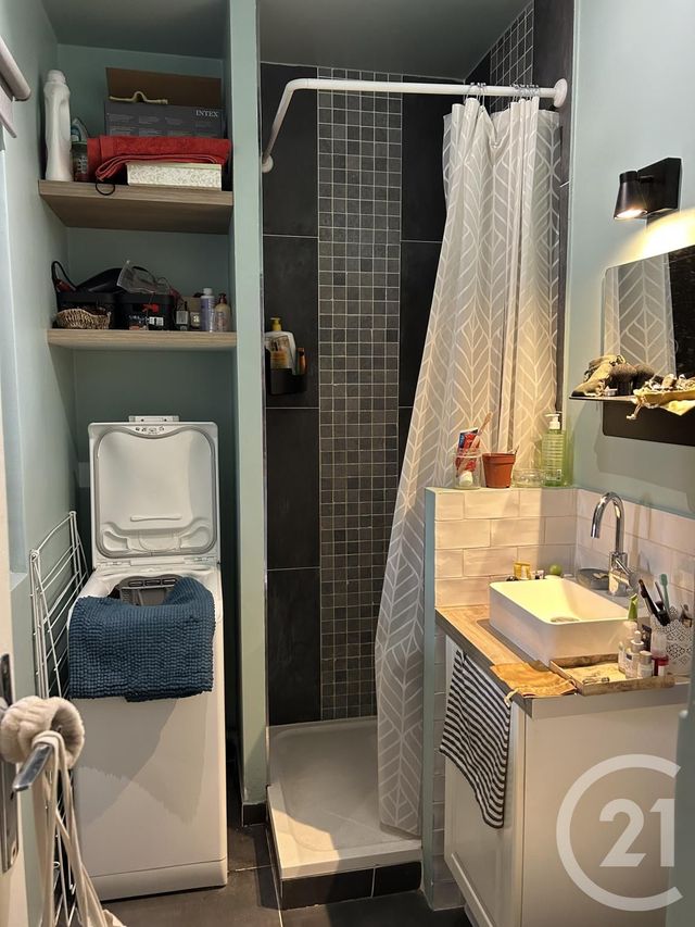 Appartement Studio à louer - 1 pièce - 18.85 m2 - PARIS - 75018 - ILE-DE-FRANCE - Century 21 Joffrin Immobilier