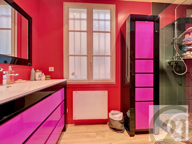 Appartement Duplex à vendre - 6 pièces - 116.0 m2 - PARIS - 75018 - ILE-DE-FRANCE - Century 21 Joffrin Immobilier