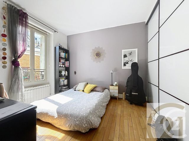 Appartement Duplex à vendre - 6 pièces - 116.0 m2 - PARIS - 75018 - ILE-DE-FRANCE - Century 21 Joffrin Immobilier