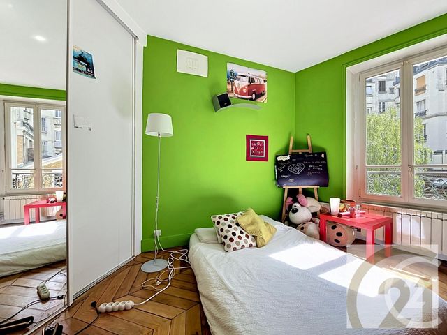 Appartement Duplex à vendre - 6 pièces - 116.0 m2 - PARIS - 75018 - ILE-DE-FRANCE - Century 21 Joffrin Immobilier