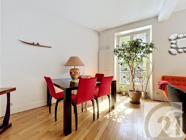 Appartement Duplex à vendre - 6 pièces - 116.0 m2 - PARIS - 75018 - ILE-DE-FRANCE - Century 21 Joffrin Immobilier