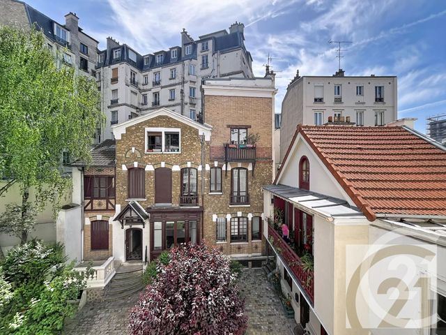 Appartement Duplex à vendre - 6 pièces - 116.0 m2 - PARIS - 75018 - ILE-DE-FRANCE - Century 21 Joffrin Immobilier