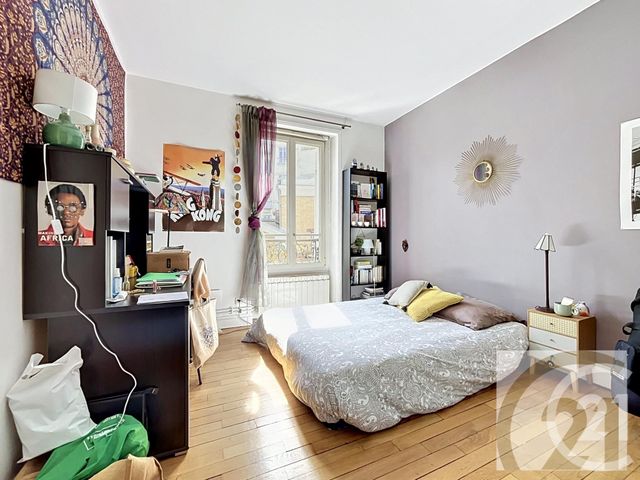 Appartement Duplex à vendre - 6 pièces - 116.0 m2 - PARIS - 75018 - ILE-DE-FRANCE - Century 21 Joffrin Immobilier