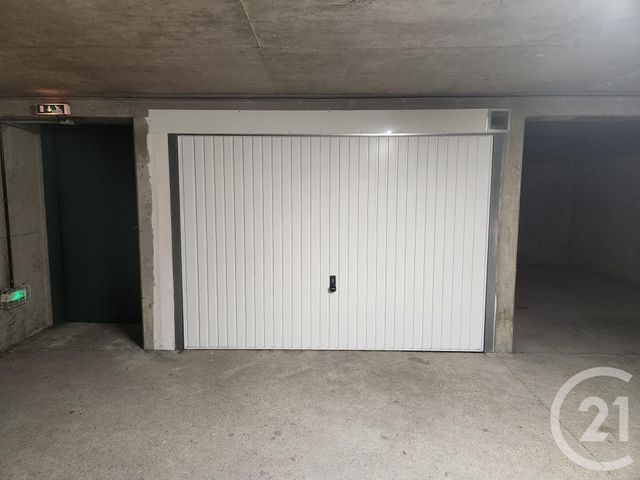 parking à vendre - 12.0 m2 - PARIS - 75018 - ILE-DE-FRANCE - Century 21 Joffrin Immobilier