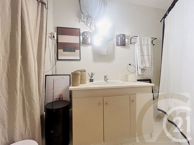 Appartement Studio à vendre - 2 pièces - 36.48 m2 - PARIS - 75018 - ILE-DE-FRANCE - Century 21 Joffrin Immobilier