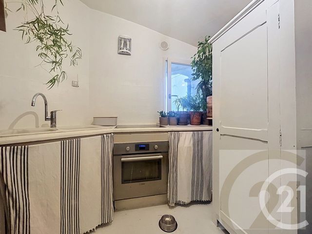 Appartement Studio à vendre - 2 pièces - 36.48 m2 - PARIS - 75018 - ILE-DE-FRANCE - Century 21 Joffrin Immobilier