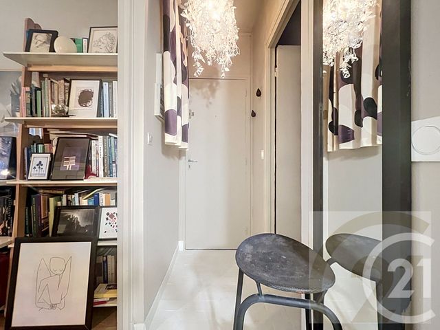 Appartement Studio à vendre - 2 pièces - 36.48 m2 - PARIS - 75018 - ILE-DE-FRANCE - Century 21 Joffrin Immobilier