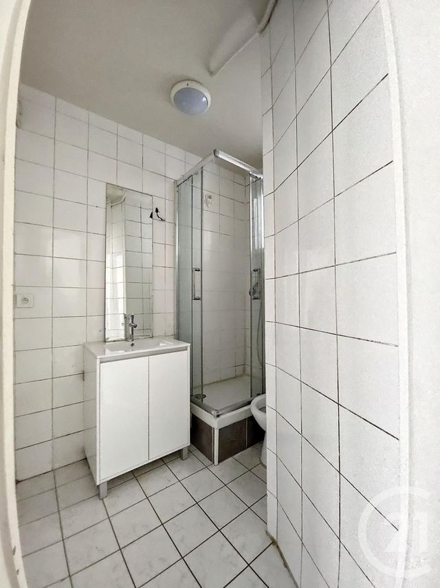 Appartement F2 à vendre - 2 pièces - 31.0 m2 - PARIS - 75018 - ILE-DE-FRANCE - Century 21 Joffrin Immobilier