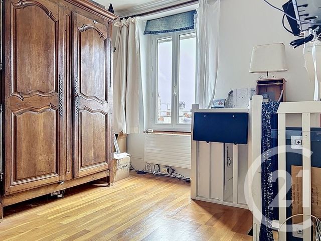 Appartement à vendre - 3 pièces - 42.6 m2 - PARIS - 75018 - ILE-DE-FRANCE - Century 21 Joffrin Immobilier