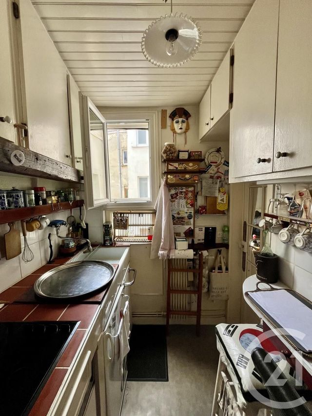 Appartement à vendre - 3 pièces - 42.6 m2 - PARIS - 75018 - ILE-DE-FRANCE - Century 21 Joffrin Immobilier