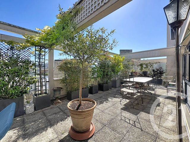 Appartement F2 à vendre - 2 pièces - 37.0 m2 - PARIS - 75018 - ILE-DE-FRANCE - Century 21 Joffrin Immobilier