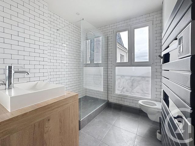 Appartement F2 à vendre - 2 pièces - 42.0 m2 - PARIS - 75018 - ILE-DE-FRANCE - Century 21 Joffrin Immobilier