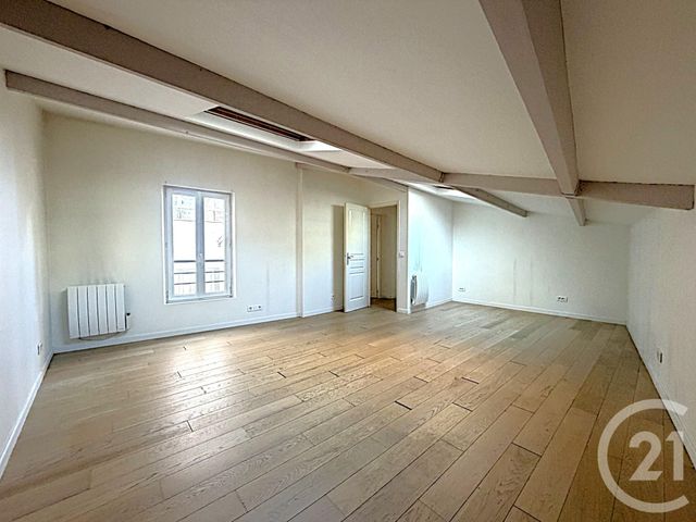 Appartement F4 à vendre - 4 pièces - 85.0 m2 - PARIS - 75018 - ILE-DE-FRANCE - Century 21 Joffrin Immobilier