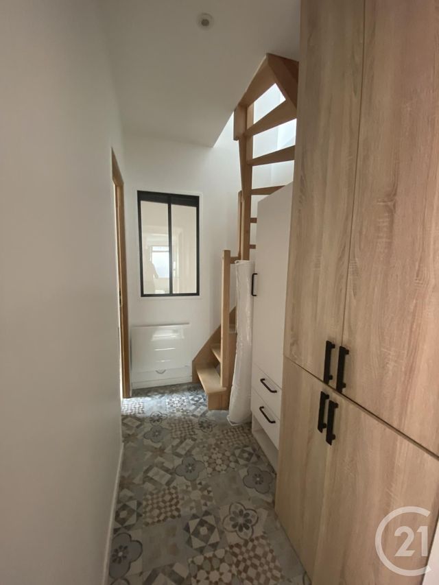 Appartement F3 à louer - 3 pièces - 59.13 m2 - PARIS - 75018 - ILE-DE-FRANCE - Century 21 Joffrin Immobilier