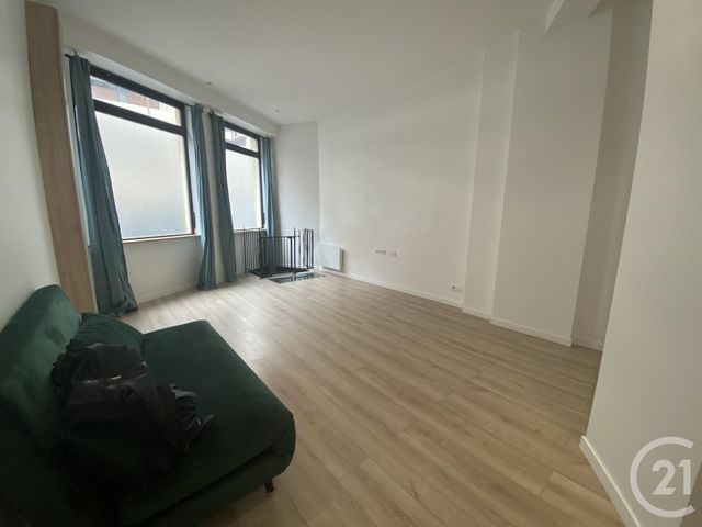 Appartement F3 à louer - 3 pièces - 59.13 m2 - PARIS - 75018 - ILE-DE-FRANCE - Century 21 Joffrin Immobilier